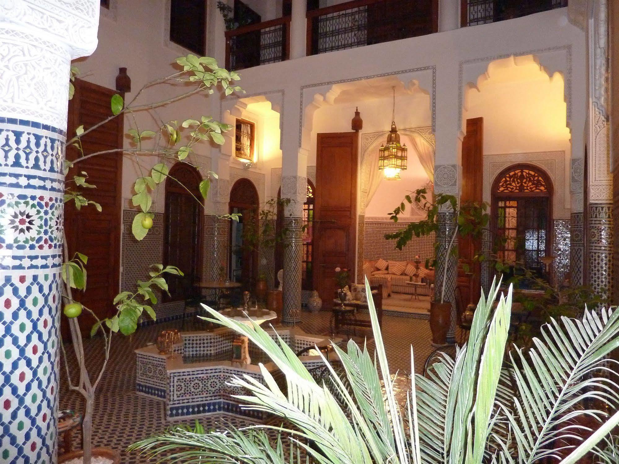 Dar Al Safadi Hotel Fez Bagian luar foto